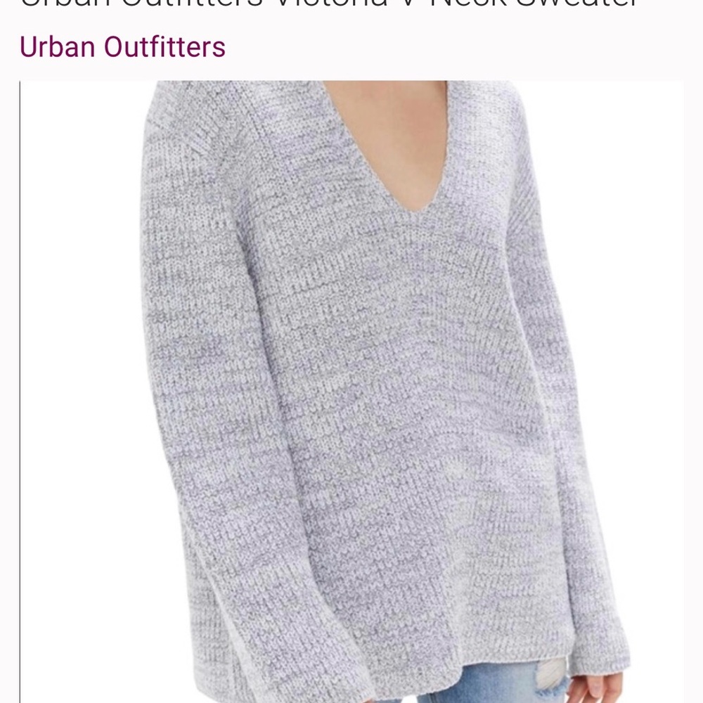 Urban Outfitters Victoria V-Neck Sweater - Light Gray
